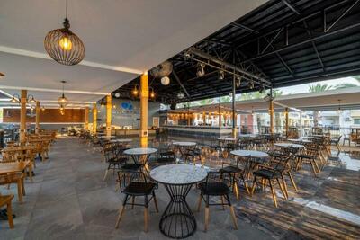 CRYSTAL AURA BEACH RESORT & SPA