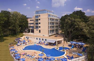 HOLIDAY PARK