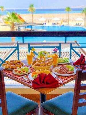 IVY CYRENE ISLAND AQUA PARK RESORT